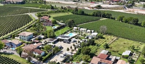 3 bedrooms House in Peschiera del Garda, Italy No. 319583 5