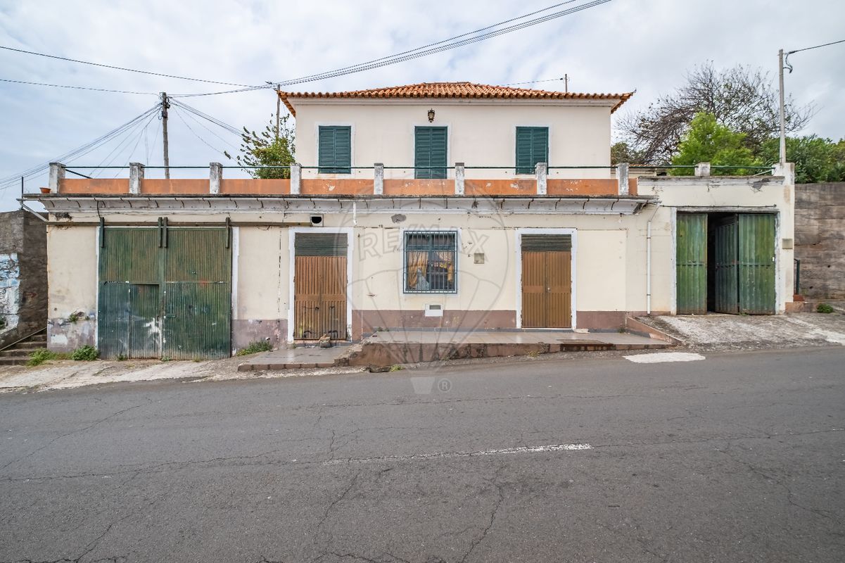 Дом с 4 спальнями в Санта Круш, Португалия № 25964