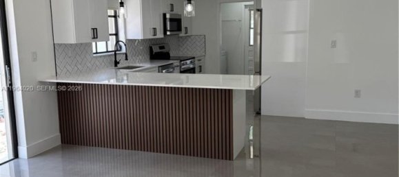 3 dormitorios villa en venta en Miami, Miami-Dade, Florida, USA № 615643 17