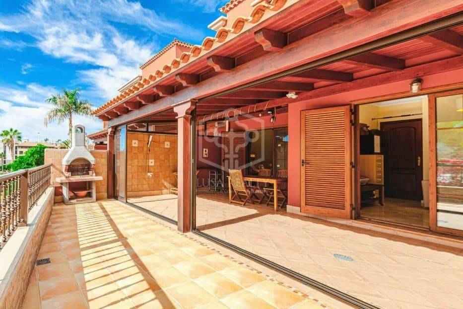 3 bedrooms Villa in Adeje, Spain No. 62193