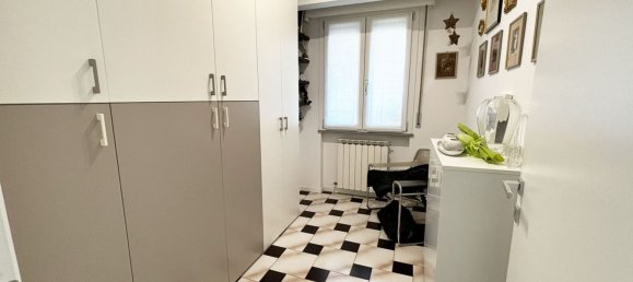 3 rooms Apartment in Senigallia, Italy No. 71157 10