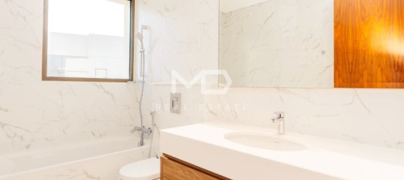 4 bedrooms Villa in Abu Dhabi, UAE No. 47583 40