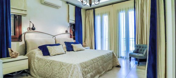 5 bedrooms Villa in Aphrodite Hills, Cyprus No. 22394 8