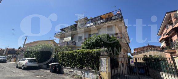 2 bedrooms Apartment in Ciampino, Italy No. 293925 2