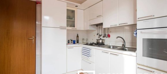 3 Schlafzimmer Villa in Anzio, Italy, Nr. 292367 19