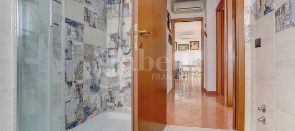 3 bedrooms Apartment in Latina, Italy No. 285381 16