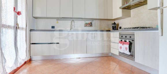 3 bedrooms Apartment in Latina, Italy No. 285381 5