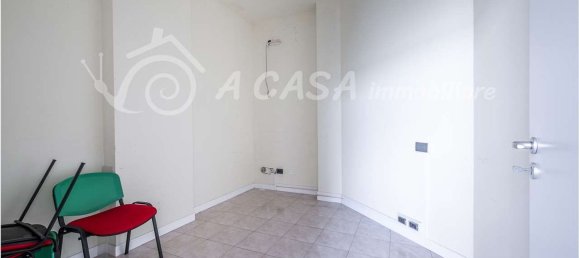 53m² Commercial property in Noceto, Italy No. 88387 11