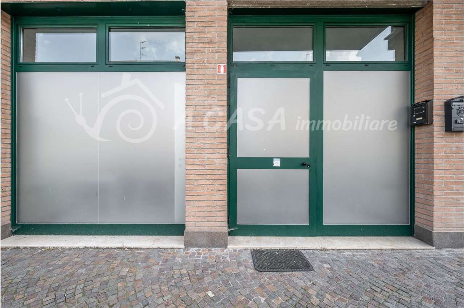 53m² Commercial property in Noceto, Italy No. 88387