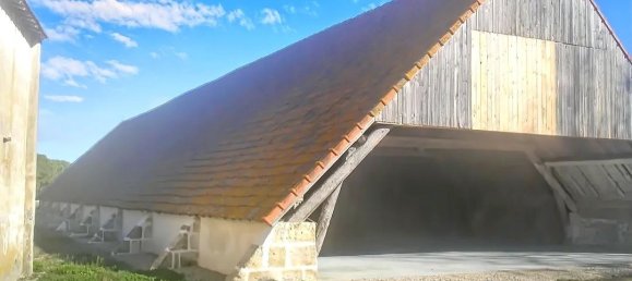 Studio in Arles, France No. 206664 15