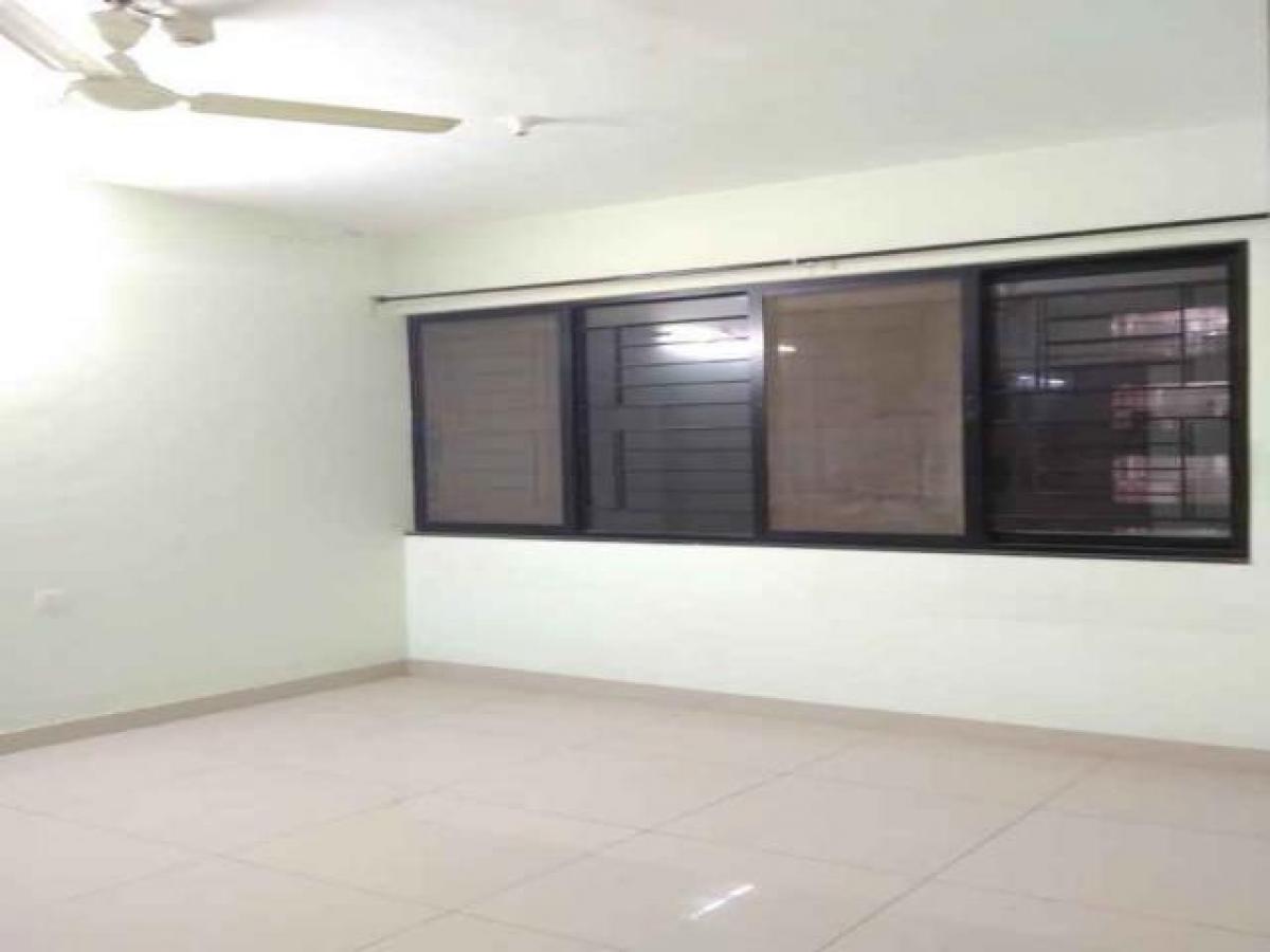 3 bedrooms House in Pune, India No. 54625