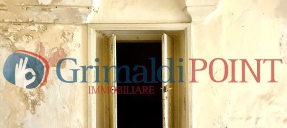 15 rooms House in Lecce, Italy No. 9284 40