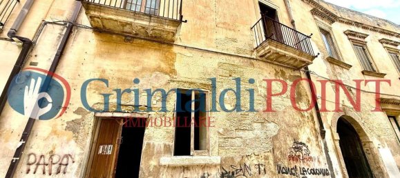 15 rooms House in Lecce, Italy No. 9284 26