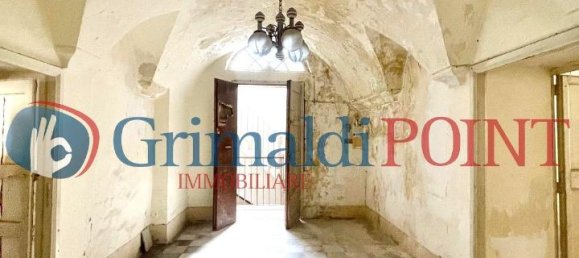 15 rooms House in Lecce, Italy No. 9284 37