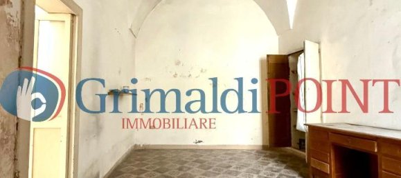 15 rooms House in Lecce, Italy No. 9284 18