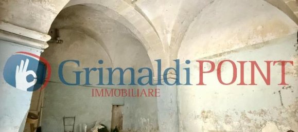 15 rooms House in Lecce, Italy No. 9284 50