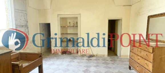 15 rooms House in Lecce, Italy No. 9284 14