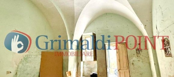 15 rooms House in Lecce, Italy No. 9284 16