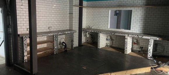 174m² Commercial property in Verona, Italy No. 260690 14