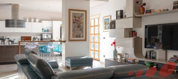 2 Schlafzimmer Villa in Gaggio Montano, Italy, Nr. 317403 8