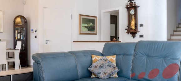 2 Schlafzimmer Villa in Gaggio Montano, Italy, Nr. 317403 12