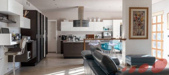 2 Schlafzimmer Villa in Gaggio Montano, Italy, Nr. 317403 9