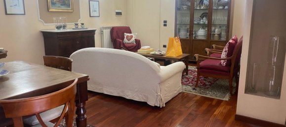 5-salle Appartement à Giugliano in Campania, Italy No. 227560 4