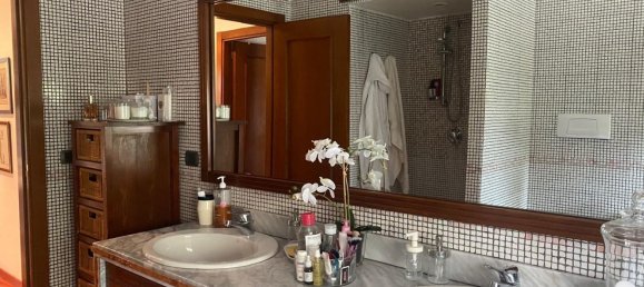 5-salle Appartement à Giugliano in Campania, Italy No. 227560 14