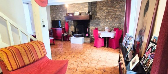 Adosado de 3 dormitorios en Radenac, France No. 265113 6