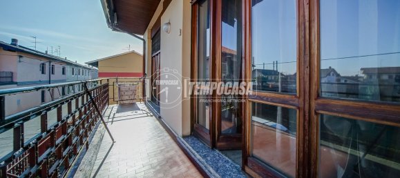 3 rooms House in Turbigo, Italy No. 16009 26