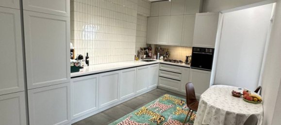 4 bedrooms Apartment in Nasimi, Azerbaijan No. 1387 11