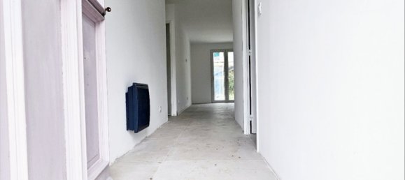 3 bedrooms House in Checy, France No. 49250 35