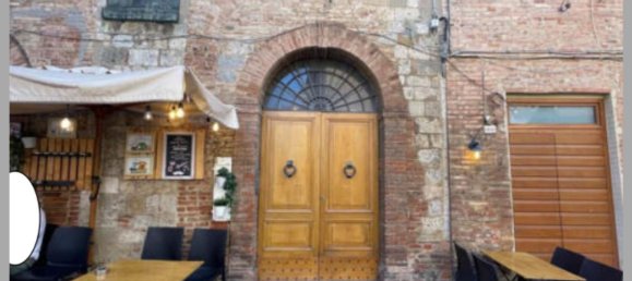 4 غرف نوم شقة في Siena, Italy رقم 327275 23