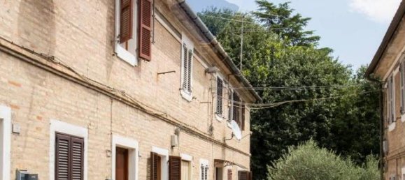 4غرفة شقة في Osimo, Italy رقم 4361 25