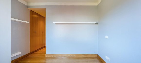 3 bedrooms Apartment in Porto, Portugal No. 97387 23