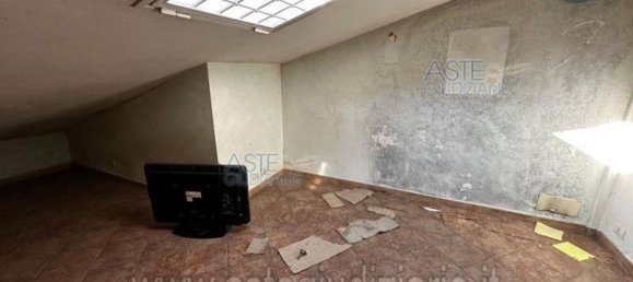 3 rooms Apartment in Rome, Italy No. 189940 9