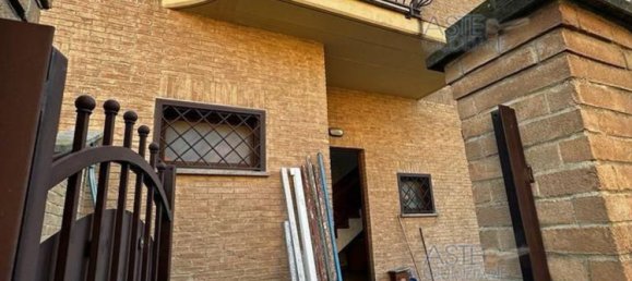 3 rooms Apartment in Rome, Italy No. 189940 5