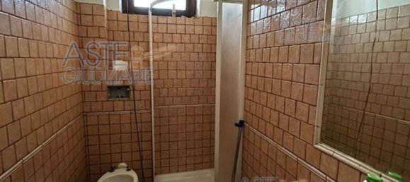 3 rooms Apartment in Rome, Italy No. 189940 11