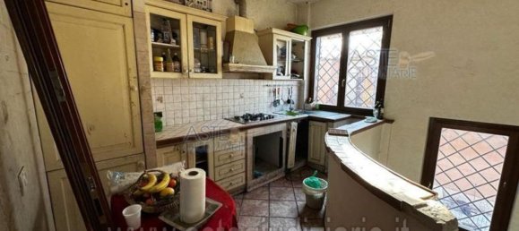 3 rooms Apartment in Rome, Italy No. 189940 7