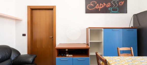 1 bedroom Apartment in Milan, Italy No. 340372 9