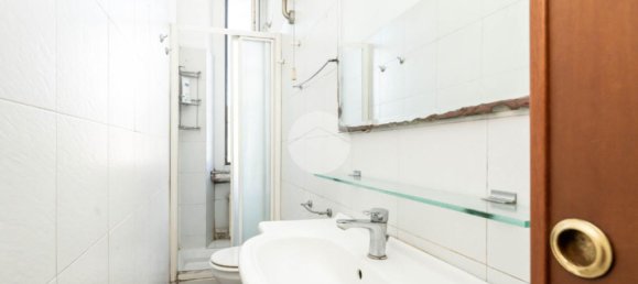 1 bedroom Apartment in Milan, Italy No. 340372 25