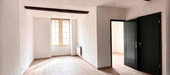 2 rooms Apartment in Beaune, France No. 258698 3