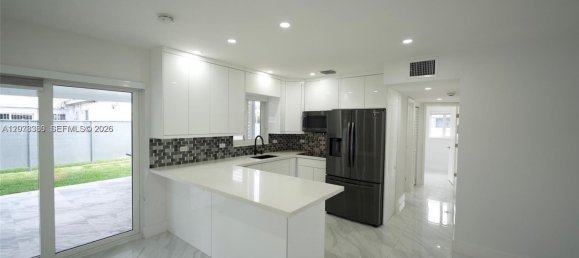 2 dormitorios villa en alquiler en Miami, Miami-Dade, Florida, USA № 614922 16