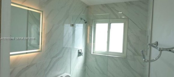 2 dormitorios villa en alquiler en Miami, Miami-Dade, Florida, USA № 614922 8