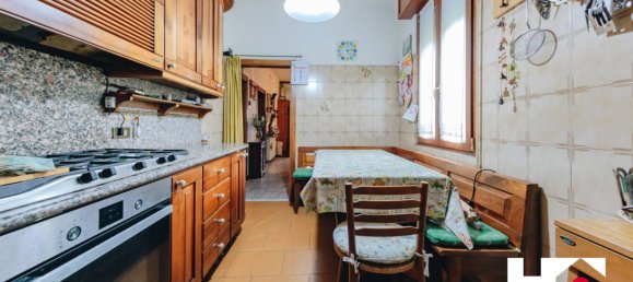 5 bedrooms Villa in Concesio, Italy No. 307844 2