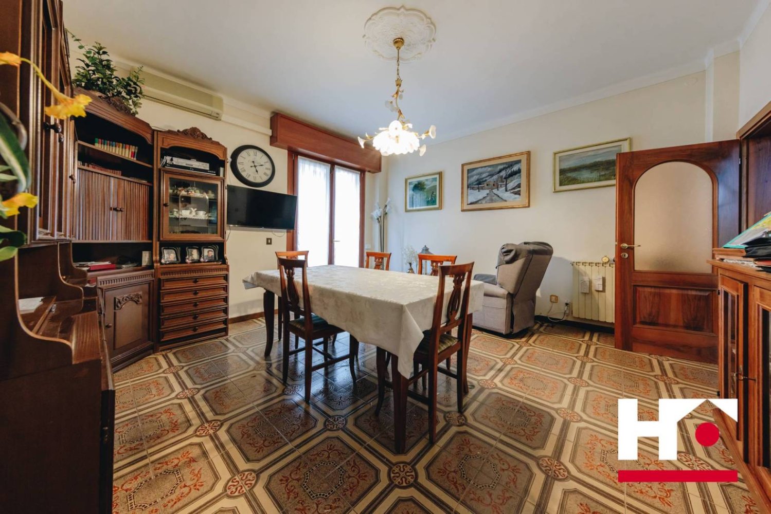 5 bedrooms Villa in Concesio, Italy No. 307844