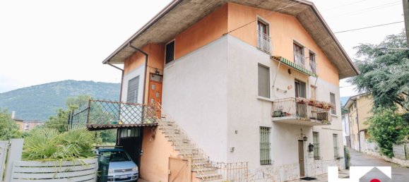 5 bedrooms Villa in Concesio, Italy No. 307844 10
