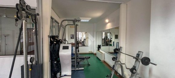 Oficina de 2 habitaciónes en Vimercate, Italy No. 120583 9