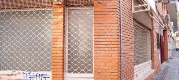 330m² Commercial property in Alicante, Spain No. 10867 4