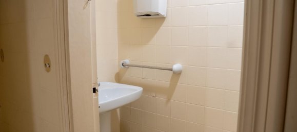 330m² Commercial property in Alicante, Spain No. 10867 16